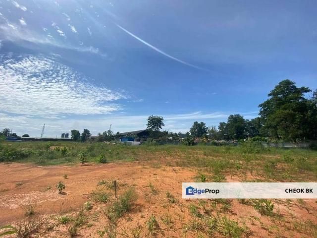 Plentong Industrial Land For Sale