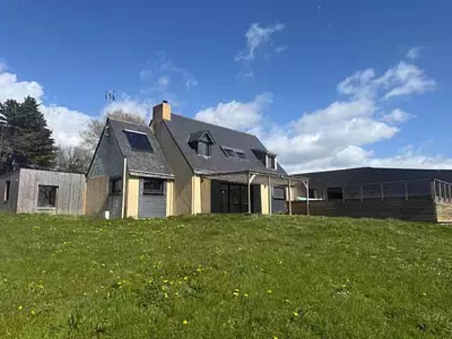 Plessé 44630 Achat / Vente maison 7 pièces t7 piscine