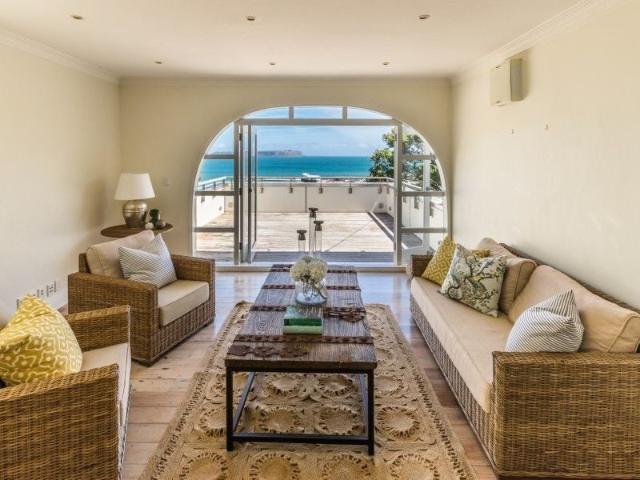 plimmerton, 4 bedrooms