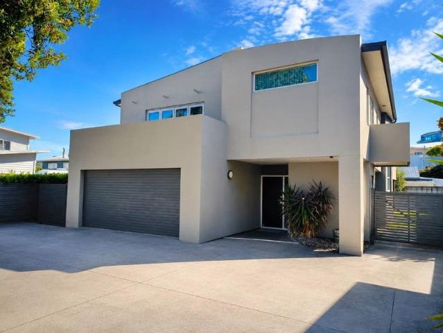 plimmerton, 5 bedrooms