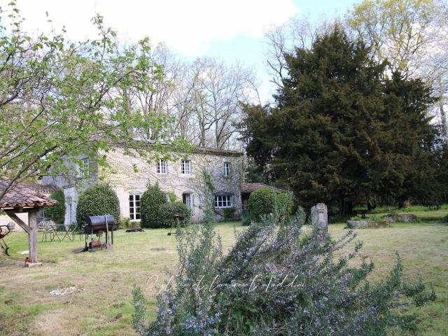 PLUS QU'UNE MAISON. UNE EMOTION !