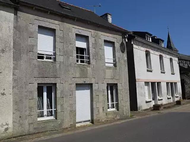 Plussulien 22320 Achat / Vente maison 12 pièces t12 au dernier étage