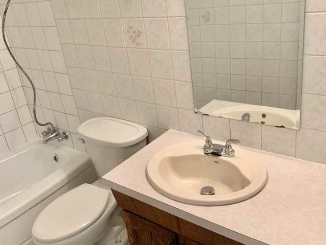 PN 276 1 Bedroom Apartment for Rent at 10025 152 St Nw, Edmonton, AB T5P 1X8 Canora