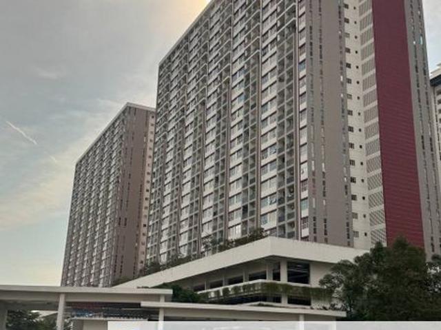 PR1MA Lakefront Homes