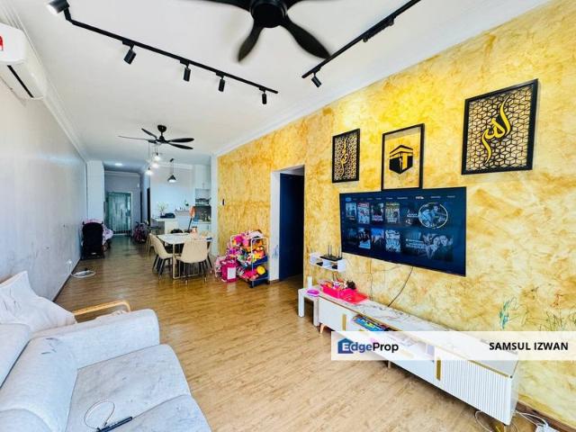PR1MA Lakefront Homes