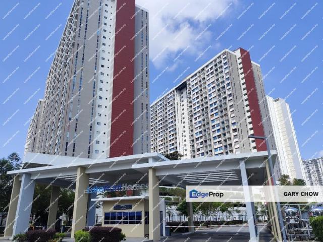 PR1MA Lakefront Homes