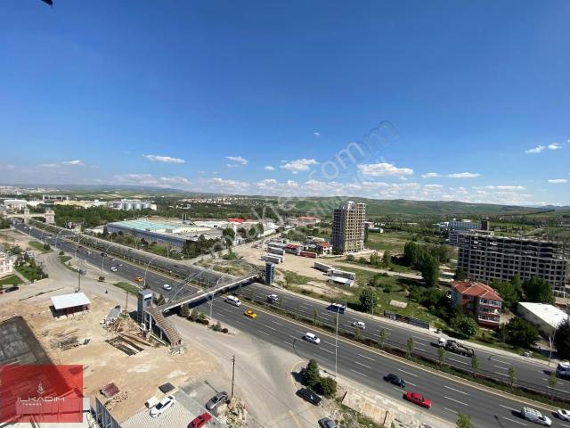 Protokol Yolu Üzeri Ön Cephe 1+1 Satılık Daire