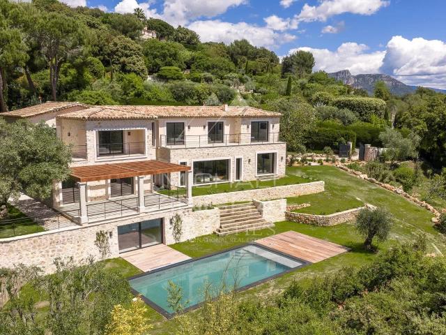 Provençale rénovée avec vue panoramique mer et village 381m² Saint Paul De Vence