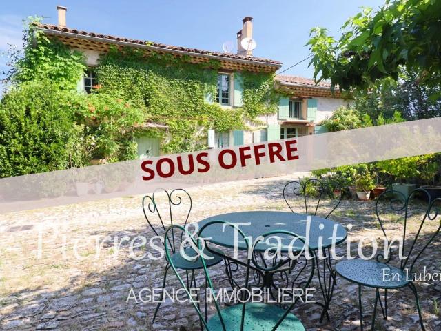 Provence, Luberon, magnifique propriété en pierre avec pisci. 348m² Apt