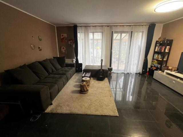 Provisionfree! Corner house in childfriendly gated neighbourhood
