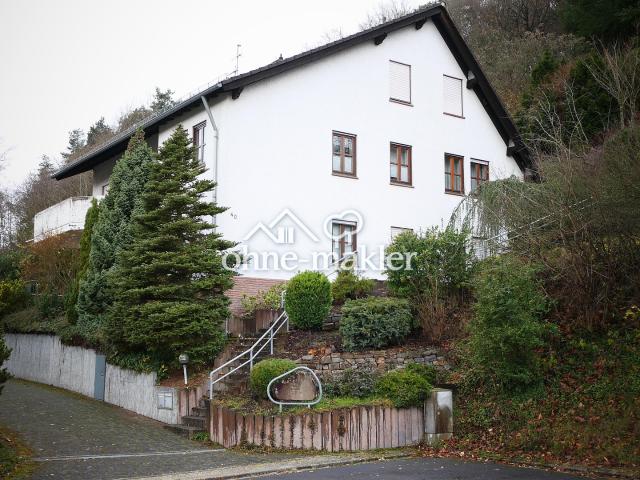 Provisionfrei Attraktives Einfamilienhaus mit Einliegerwohnung