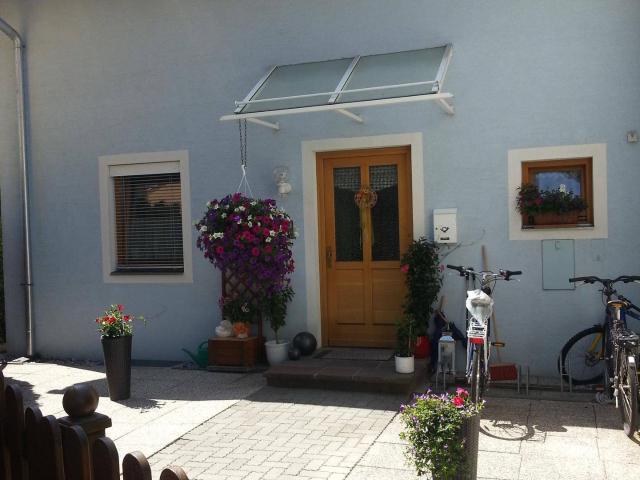 Provisionsfrei: 4 Zimmer ECK Reihenendhaus mit Garten und Carport im Zentrum von Tamsweg
