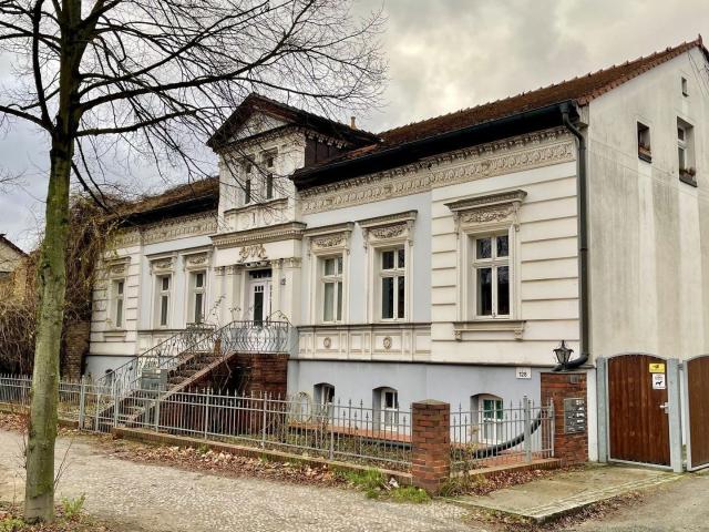 Provisionsfrei | 14,3fach  Vermietetes 3er Altbau Ensembel auf 5.000 qm großen Bau Grundstück