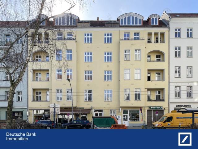 Provisionsfrei! Altbaucharme trifft modernen Komfort Stilvolle 2 Zimmerwohnung mit Loggia & Balkon