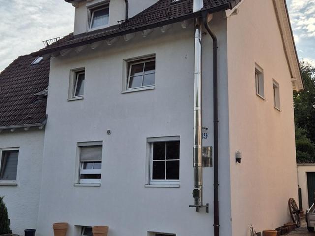 Provisionsfrei: Bezugsfertige 4,5 Zimmer DHH mit Garten für kleine Familien und Paare