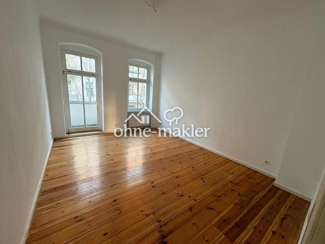 ! Provisionsfrei ! 4 Zi Erdgeschoss Wohnung mit 2 Bädern