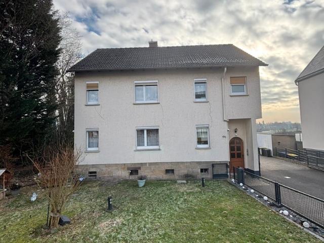 Provisionsfrei: Charmantes Einfamilienhaus mit großem Garten und freiem Blick ins Grüne