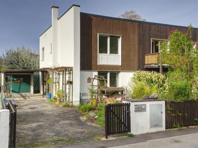 Provisionsfrei Doppelhaushälfte mit traumhaftem Garten in absolut ruhiger Lage in Großhadern