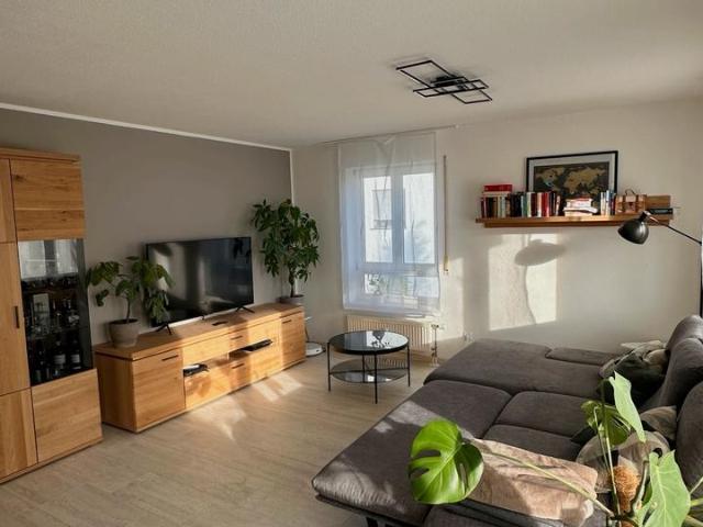 Provisionsfrei: Gepflegte 3,5 Zimmer Wohnung in Straßdorf