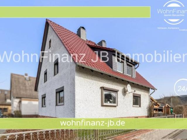 Provisionsfrei Großes Einfamilienhaus mit Einliegerwohnung, Keller, Garage und großem Grundstück