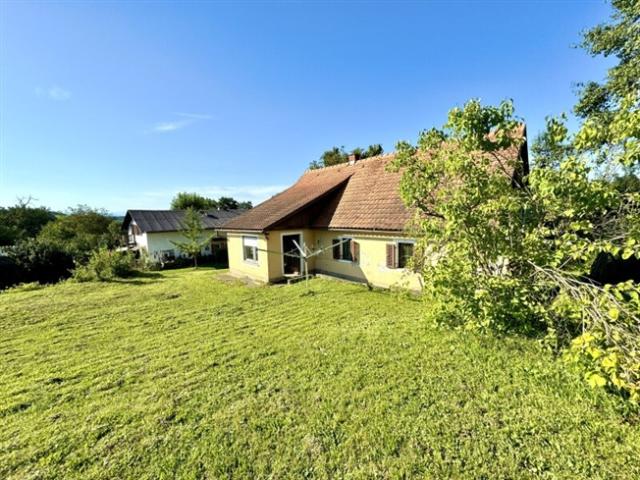 PROVISIONSFREI Großes Grundstück mit sanierungsbedürftigem Altbestand in idyllischer Ruhelage