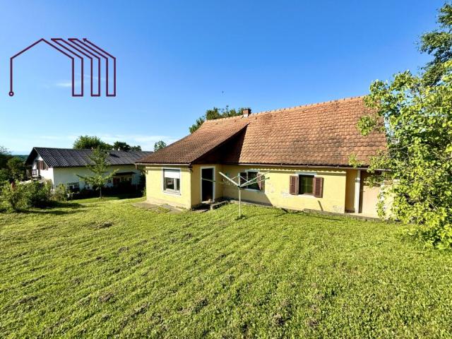 PROVISIONSFREI: Großes Grundstück mit sanierungsbedürftigem Altbestand in idyllischer Ruhelage