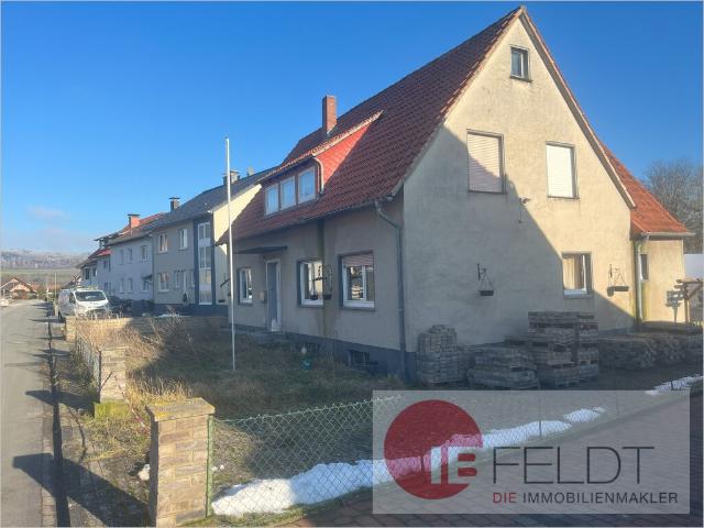 PROVISIONSFREI* Günstiges Einfamilienhaus mit großem Grundstück für Handwerker in Brakel Hembsen