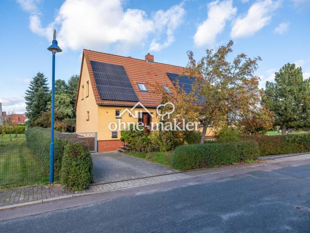 PROVISIONSFREI! Haus mit Einliegerwohnung, PV & Top Lage am Ende der Straße