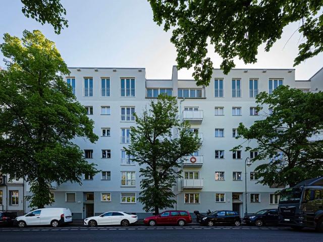 Provisionsfrei investieren: Vermietete Single Wohnung am Viktoriaparkt KREUZBERGER BESTLAGE