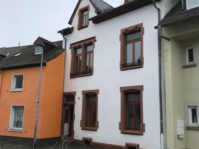 Provisionsfrei Jugendstilhaus mit Hinterhaus in Heiligkreuz