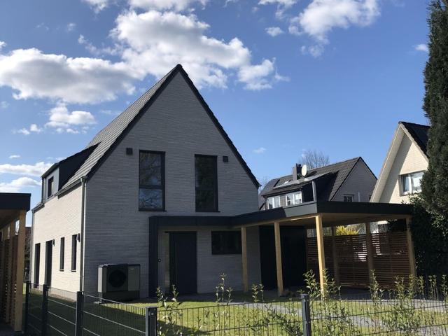 Provisionsfrei: Modernes Neubau Einfamilienhaus in Rahlstedt/Oldenfelde