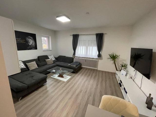 PROVISIONSFREI* modernisierte Wohnung mit Top Infrastruktur