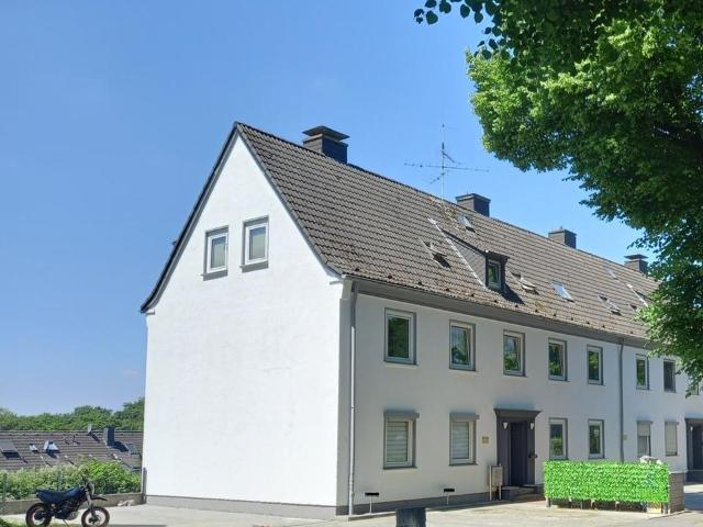 Provisionsfrei Modernisiertes Mehrfamilienhaus mit 5 Wohneinheite