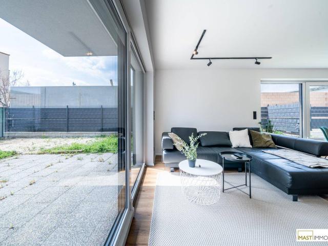 PROVISIONSFREI! *NEU* 5 Zimmer Doppelhaushälfte in absoluter Ruhelage!