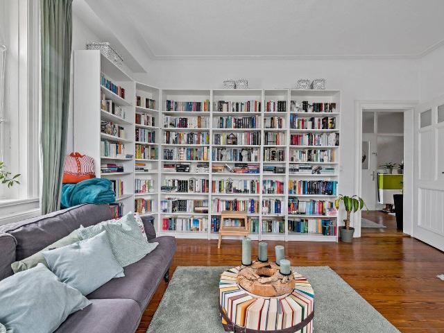 PROVISIONSFREI Romantische Wohnung, mit 4 Zimmern und Balkon