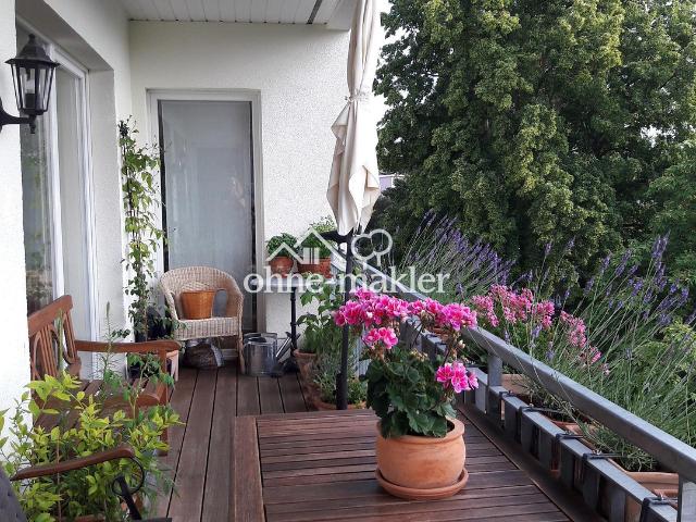 Provisionsfrei: Ruhige 5 Zimmer Wohnung im Grünen, mit optimaler Stadtanbindung und Wärmepumpe