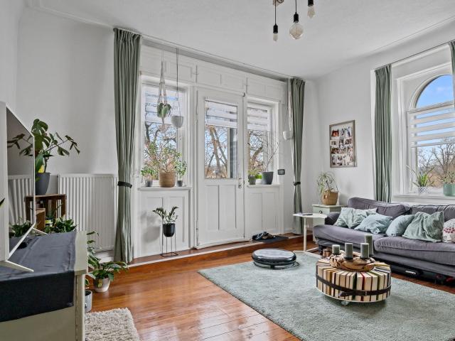 PROVISIONSFREI Schöne 4 Zimmer Wohnung mit Balkon in Innenstadtnähe