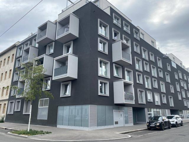 PROVISIONSFREIE helle 3 Zimmerwohnung mit Loggia und KFZ Stellplatz FÜR ANLEGER
