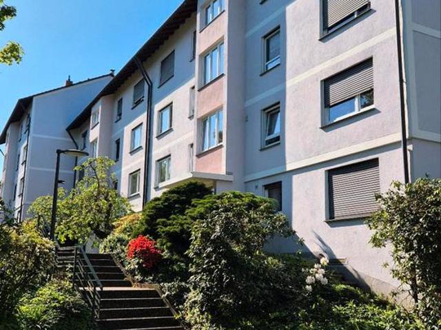 Provisionsfreie sonnige 4 Zimmerwohnung