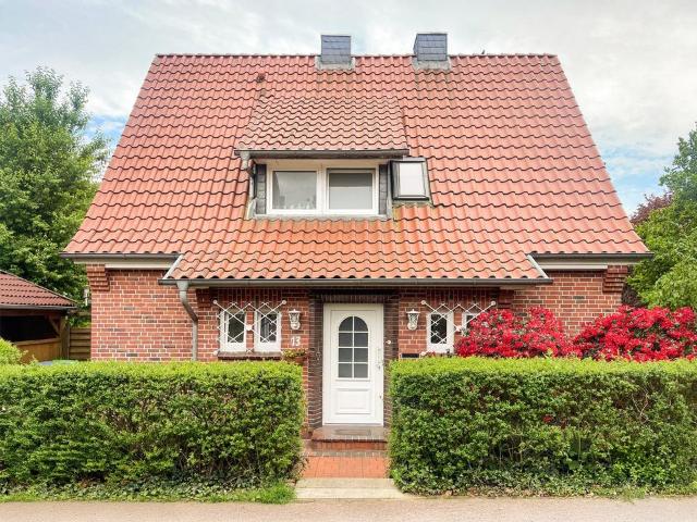 Provisionsfreies Einfamilienhaus in Stade – ruhig & innenstadtnah