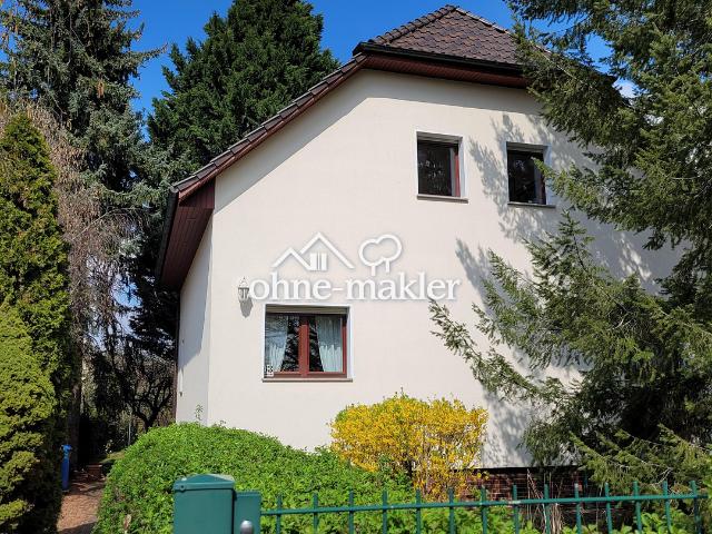 Provisionsfreies Einfamilienhaus – kernsaniert + Neubau OG 2000, 800 m² Garten, Kamin, ruhige Lage