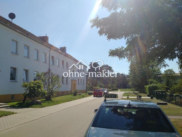 Provisonsfreies Investmentangebot mit großen Steigerungspotential MFH mit 12 WE und 9 Garagen!
