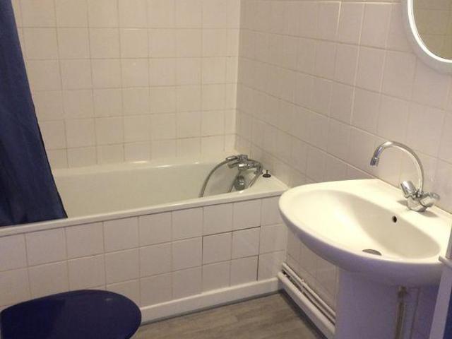 Prox. Centre F2 chambre séparée, meublé 34m2