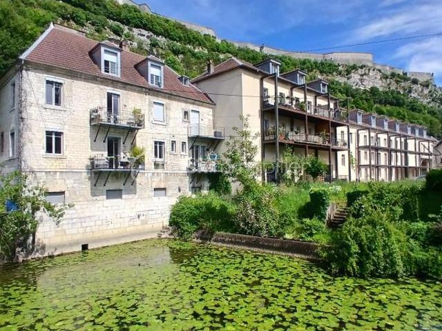 PROXIMITE CENTRE VILLE, TRES BEL APPARTEMENT T3 NEUF AVEC TERRASSE, LE LONG DU DOUBS!