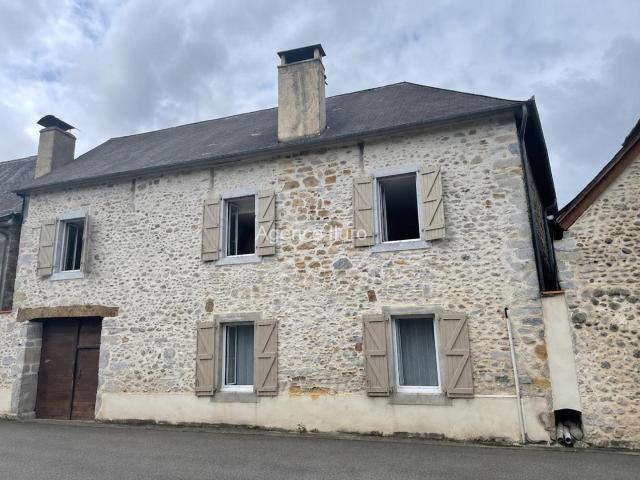 Proximite Oloron Grande Maison T6 En Pierres Avec Cour, Ja. 164m² Oloron Sainte Marie