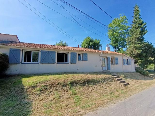 Proximité Ste Flaive 79m² Le Girouard