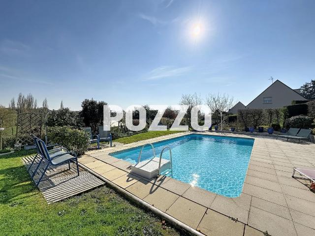 Proximité plage et golf Maison familiale de 190 m2 avec piscine et vue dégagée