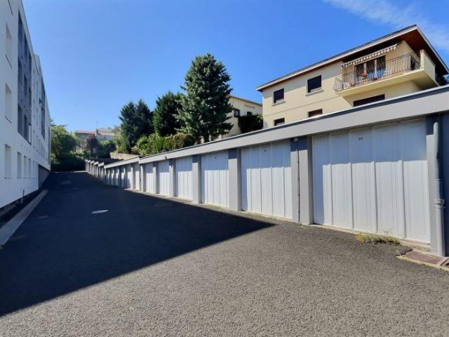 PROXMITE MONTJUZET T2 RDC AVEC CAVE ET GARAGE