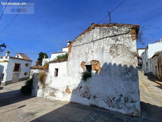 ¡Proyecto Único en Gaucín! Solar de 104 m² con Patio Andaluz Tradicional Ideal