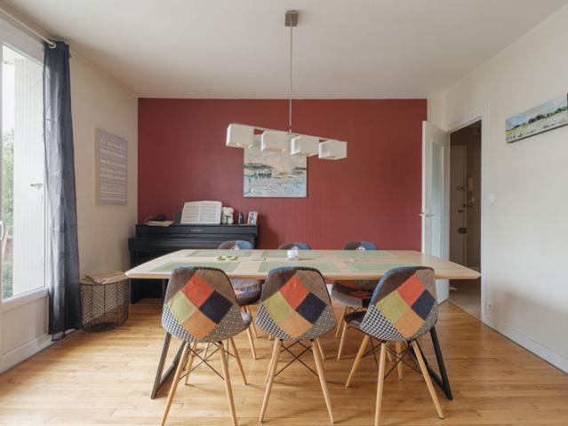 PROCÉ / MONSELET T3 traversant avec balcon, ascenseur, cave et parking